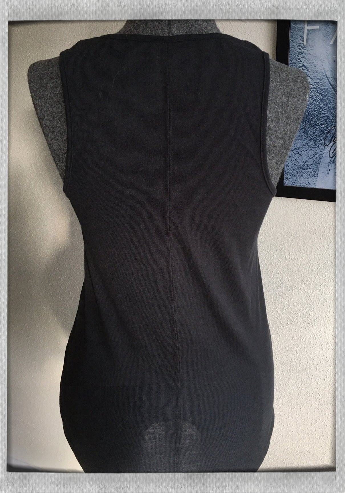 Sonic Traveler Tank Top - Black on Black