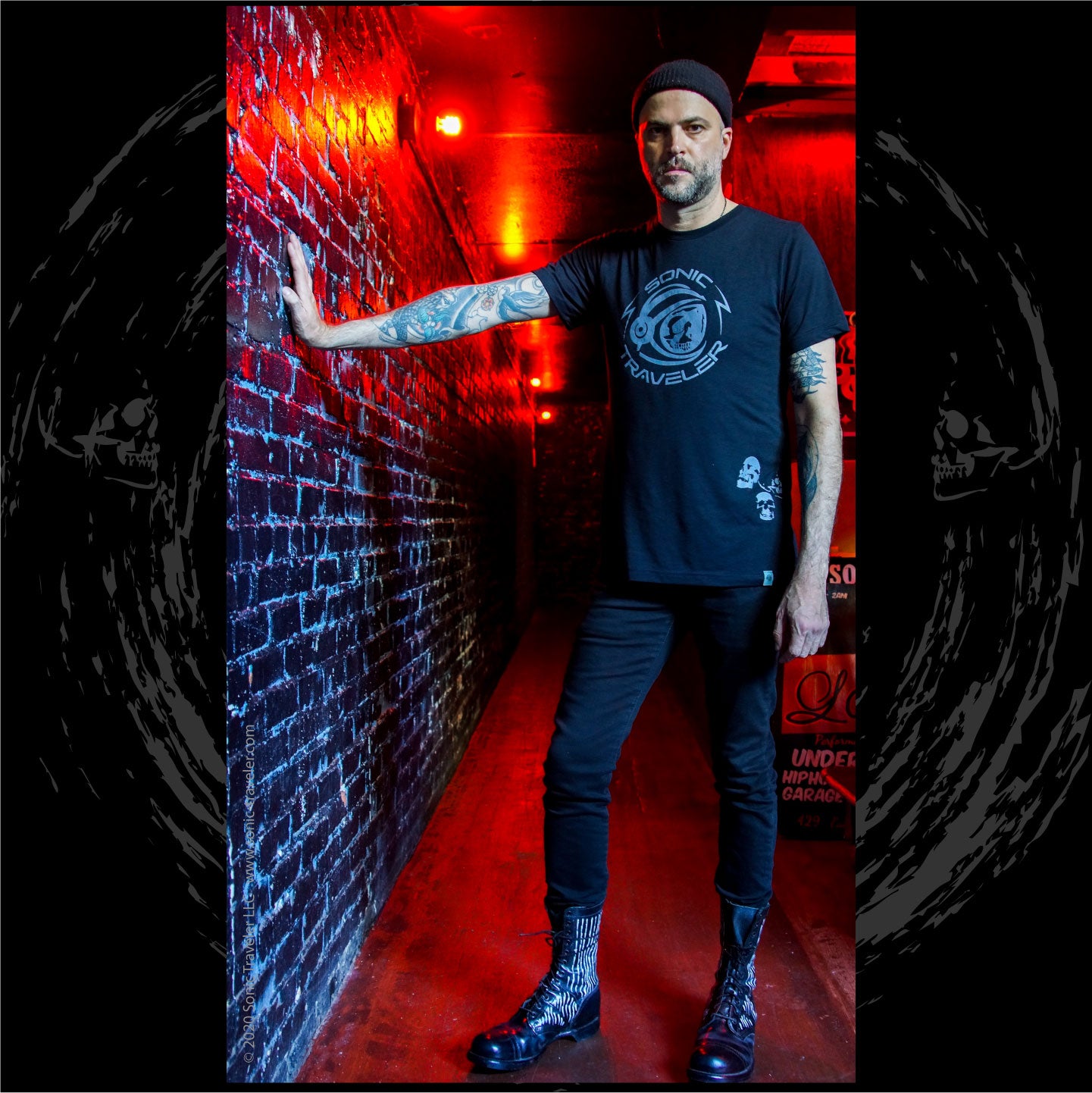 Sonic Traveler Logo T-Shirt - Men's / Unisex